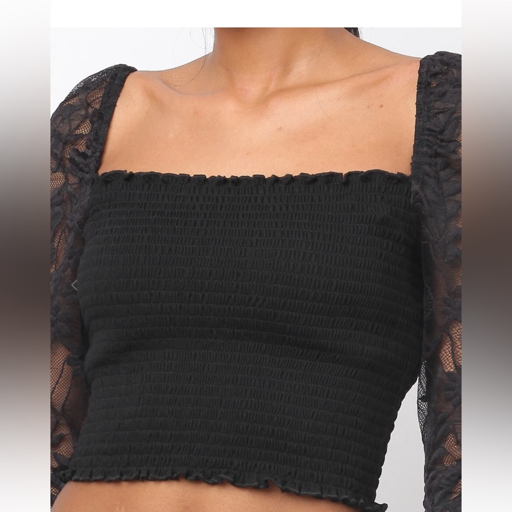 ONLY
Smocked Crop Top with Lace Sleeves - Picture 3 of 7